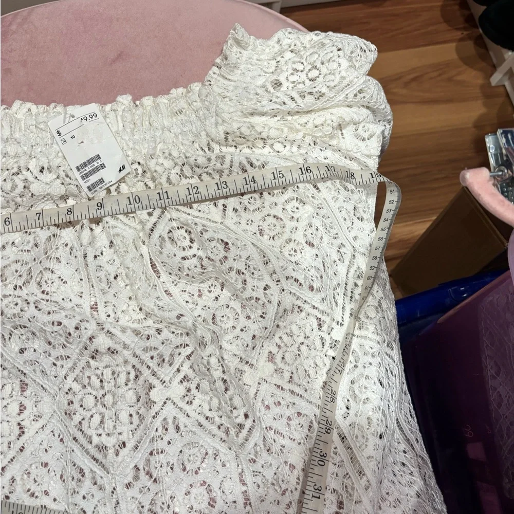 H&M Women's White off the shoulder Lace Top size 10